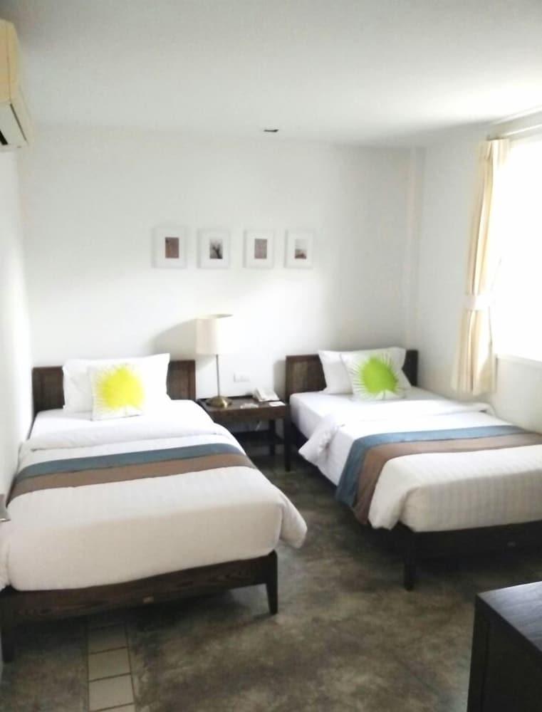 Nishaville Resort Prachuap Khiri Khan Exteriör bild